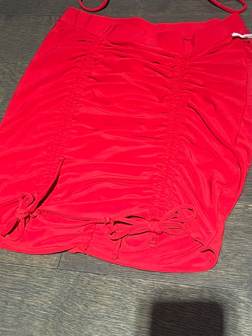 iris Red Ruched Mini Set - Crop Top & Skirt - Picture 2 of 4